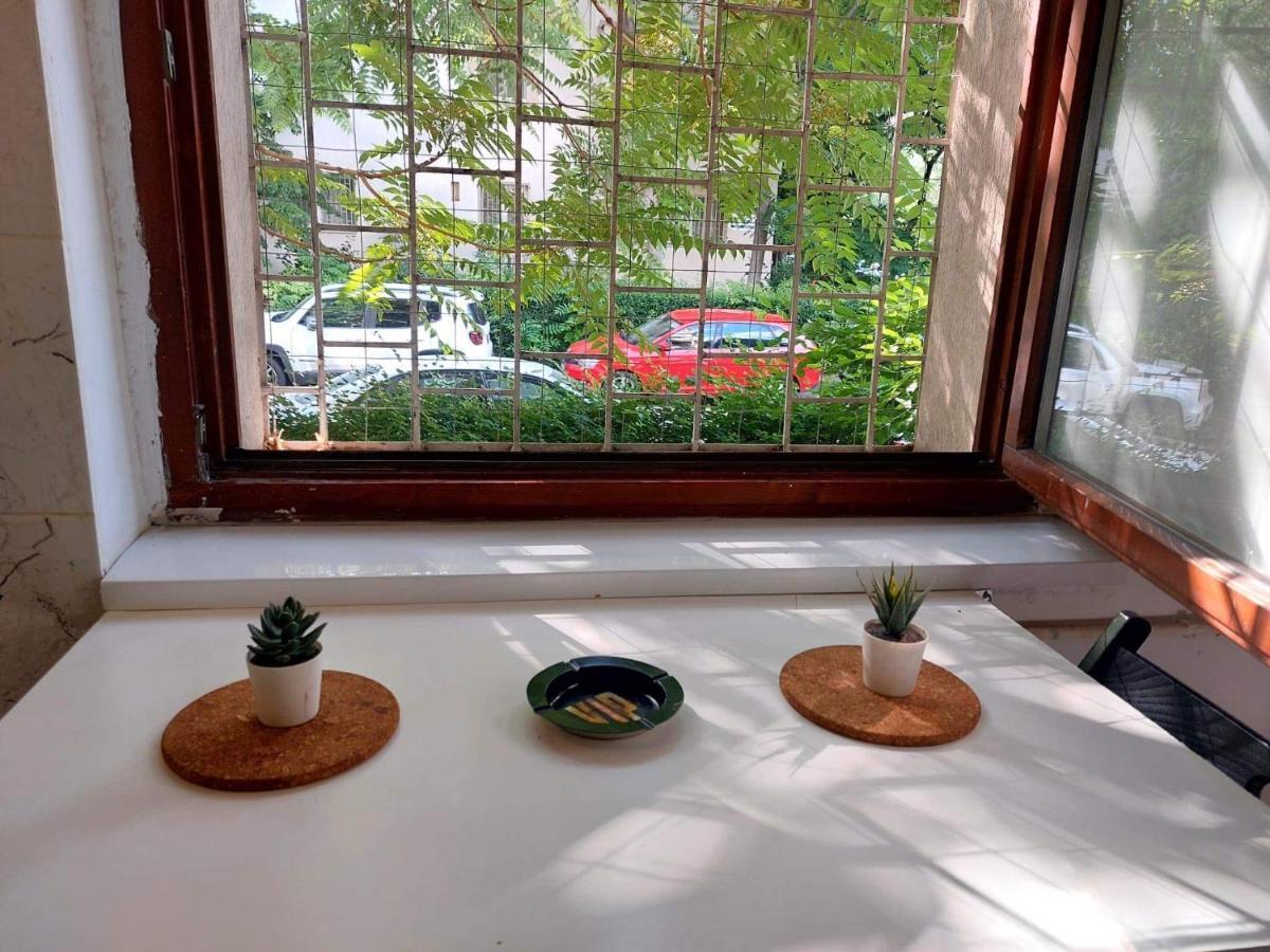 Huge 3 Room Apartament In City Center! Bucureşti Ngoại thất bức ảnh